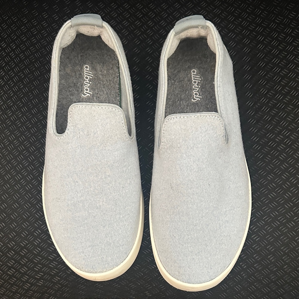 Allbirds Wool Loungers in Light Blue, size 7